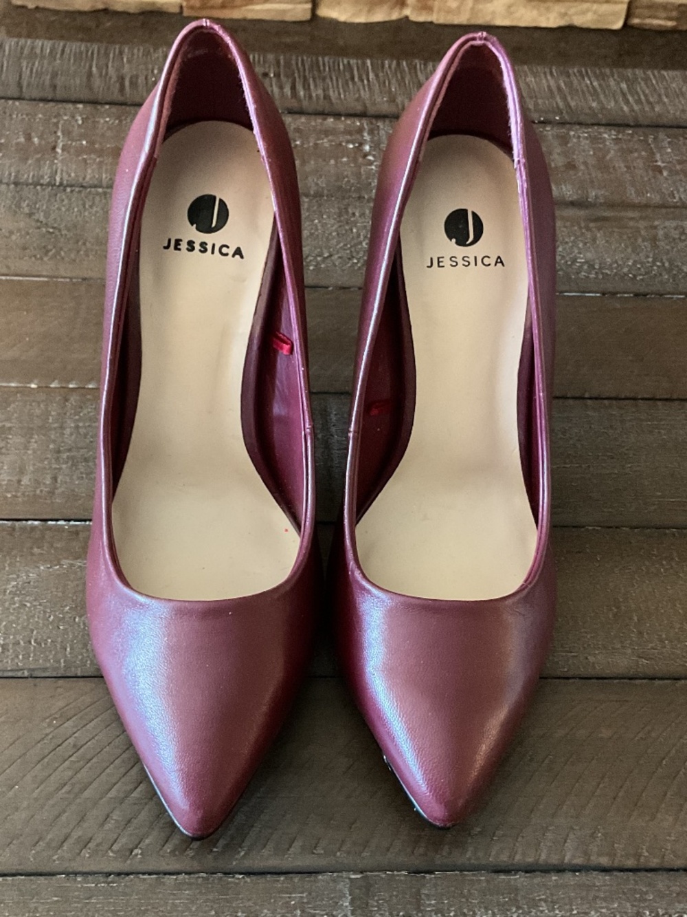 ⭐️ Jessica Burgundy Heels - size 7